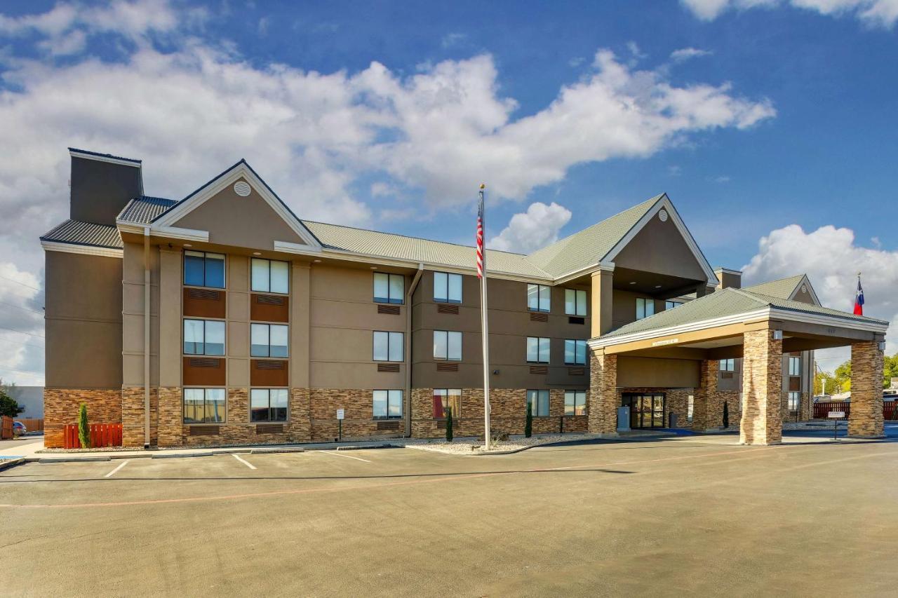 Best Western Plus Riata Hotel Brownwood Exterior foto