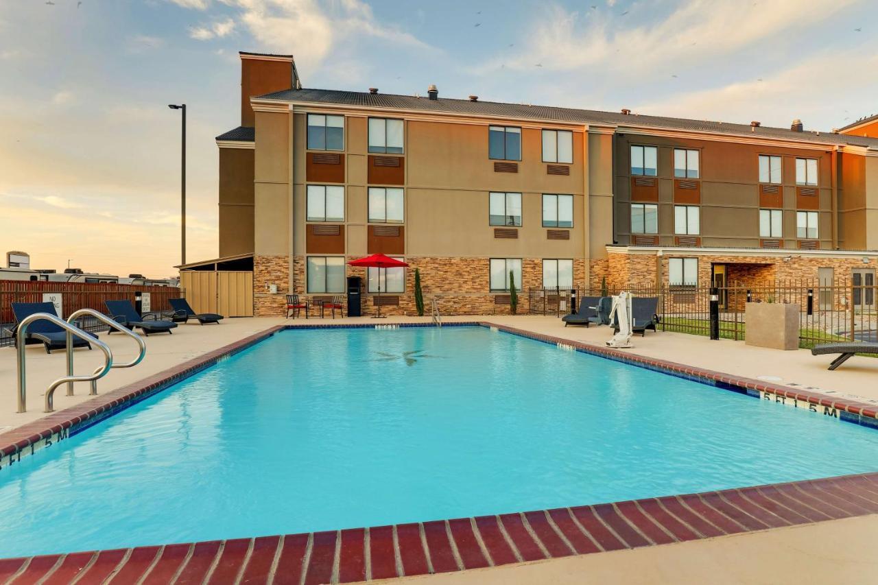 Best Western Plus Riata Hotel Brownwood Exterior foto